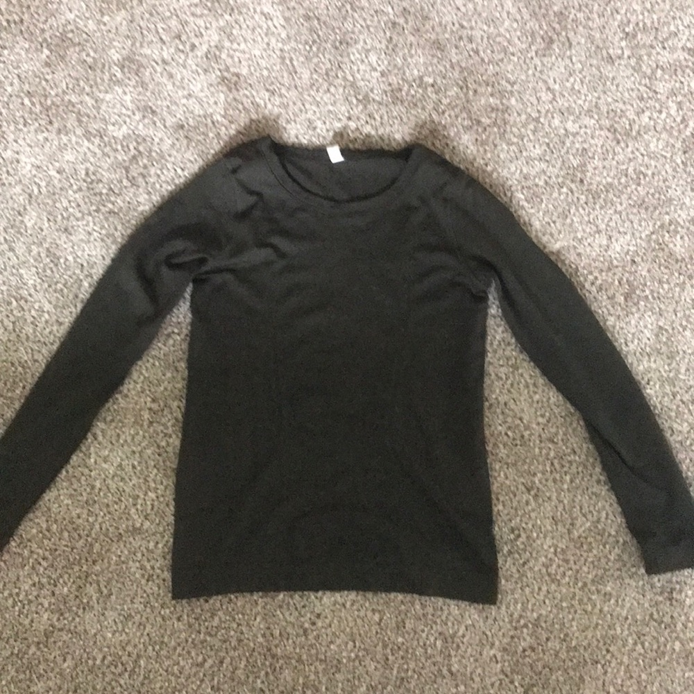 Lululemon Dark Green workout top size 4